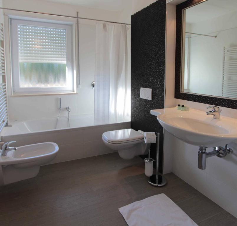 Residence Rivachiara Εξωτερικό φωτογραφία